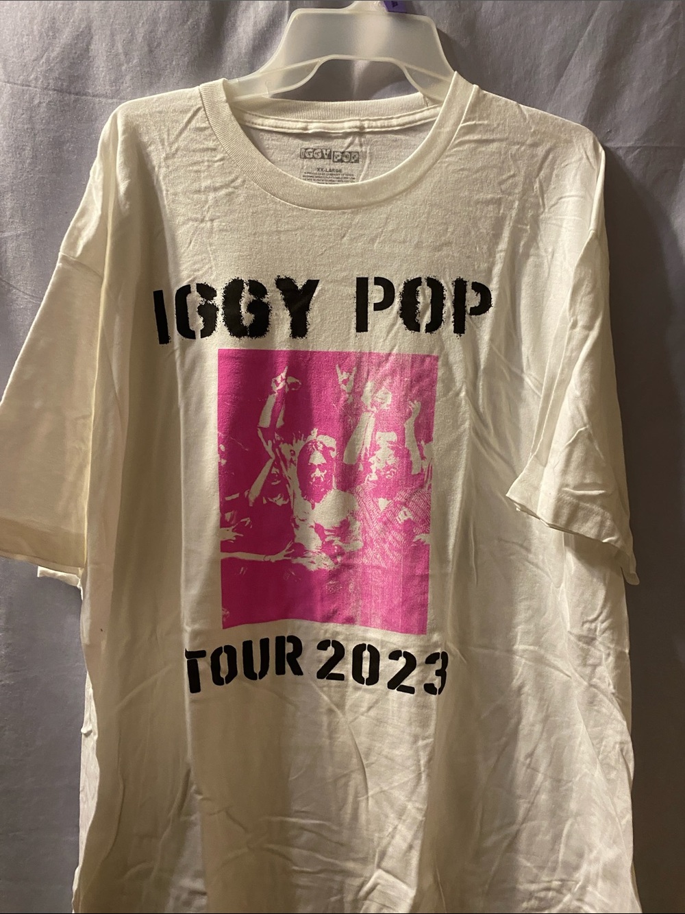 Iffy pop  Short-Sleeve Graphic Tee with Pink Print - Tour Design